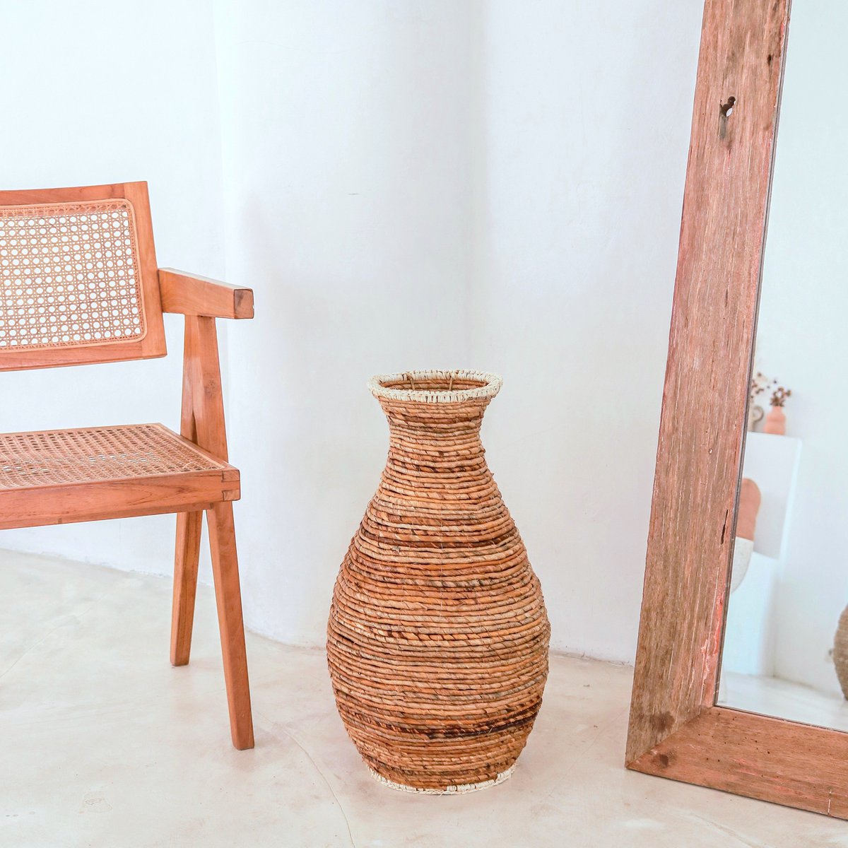 Geweven Boho Vaas TUMBAK gemaakt van bananenvezels en raffia