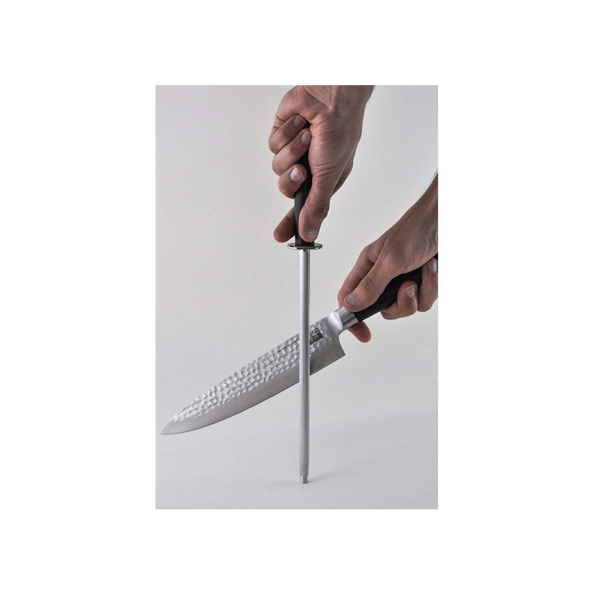 Messen en Keuken Accessoires Set - De Starter Set Deluxe Edition (B): 2 messen (schilmesje + Santoku) + 2 accessoires (aanzetstaal + bamboe snijplank)