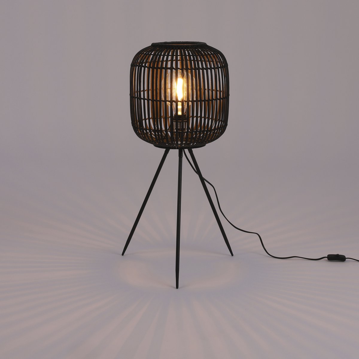 Figo Vloerlamp - H77 x Ø33 cm - Bamboe - Zwart
