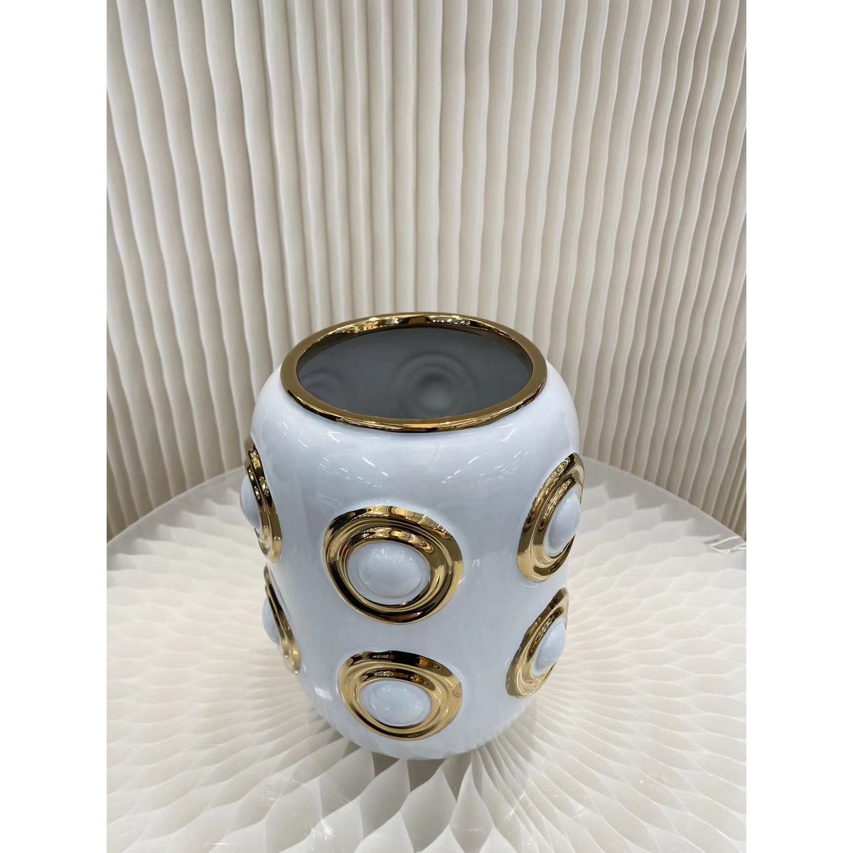 Gouden vaas met 4 cirkels | Decoratieve Vaas