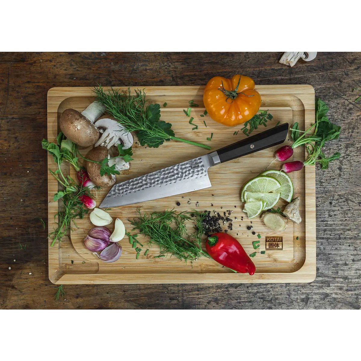 Messen- en keukenaccessoireset - Bunka Complete Set Deluxe (C): 4 messen (Bunka officemes + Bunka Petty + Bunka Santoku + Kiritsuke) + 2 accessoires (100% katoenen oprolmessenzak + aanzetstaal)