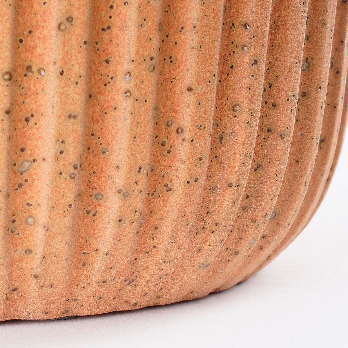 Dante Bloempot - H24 x Ø27 cm - Lichtbruin