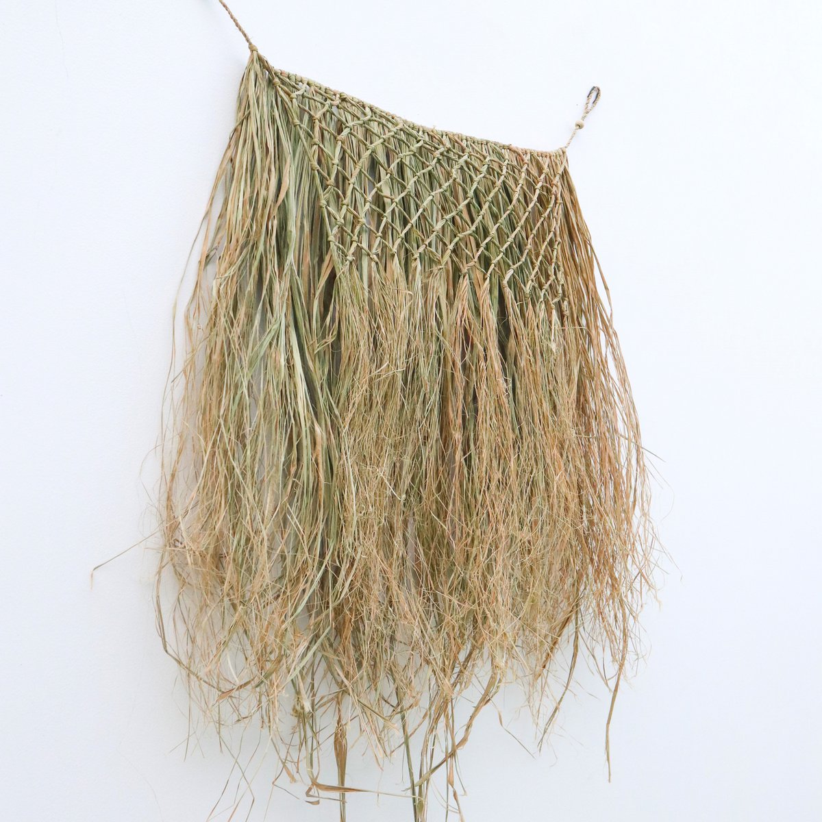 Tropische wanddecoratie 65 cm Handgeweven van Raffia HATI