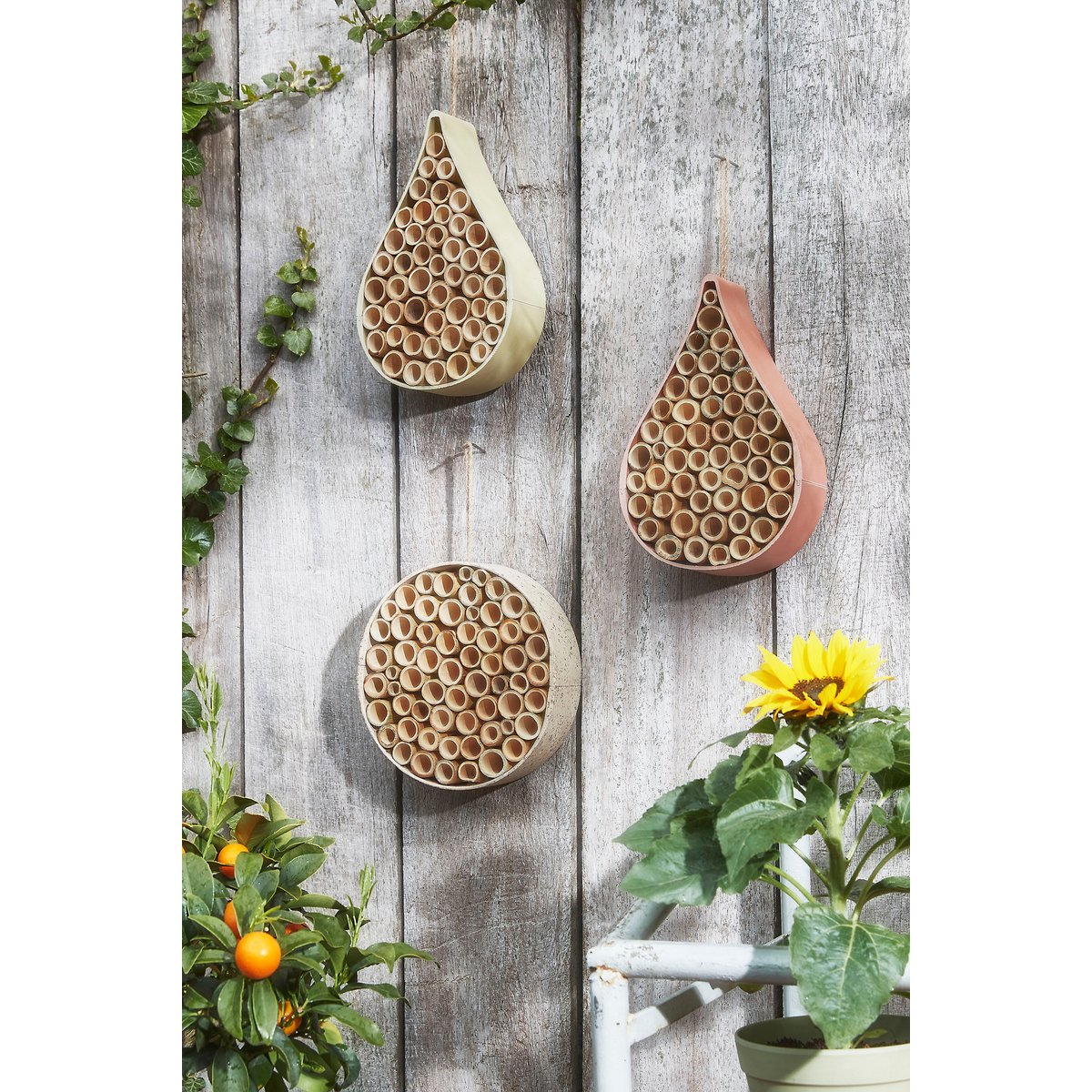 Orion Insectenhotel - L27 x B19 x H6 cm - Donkerroze