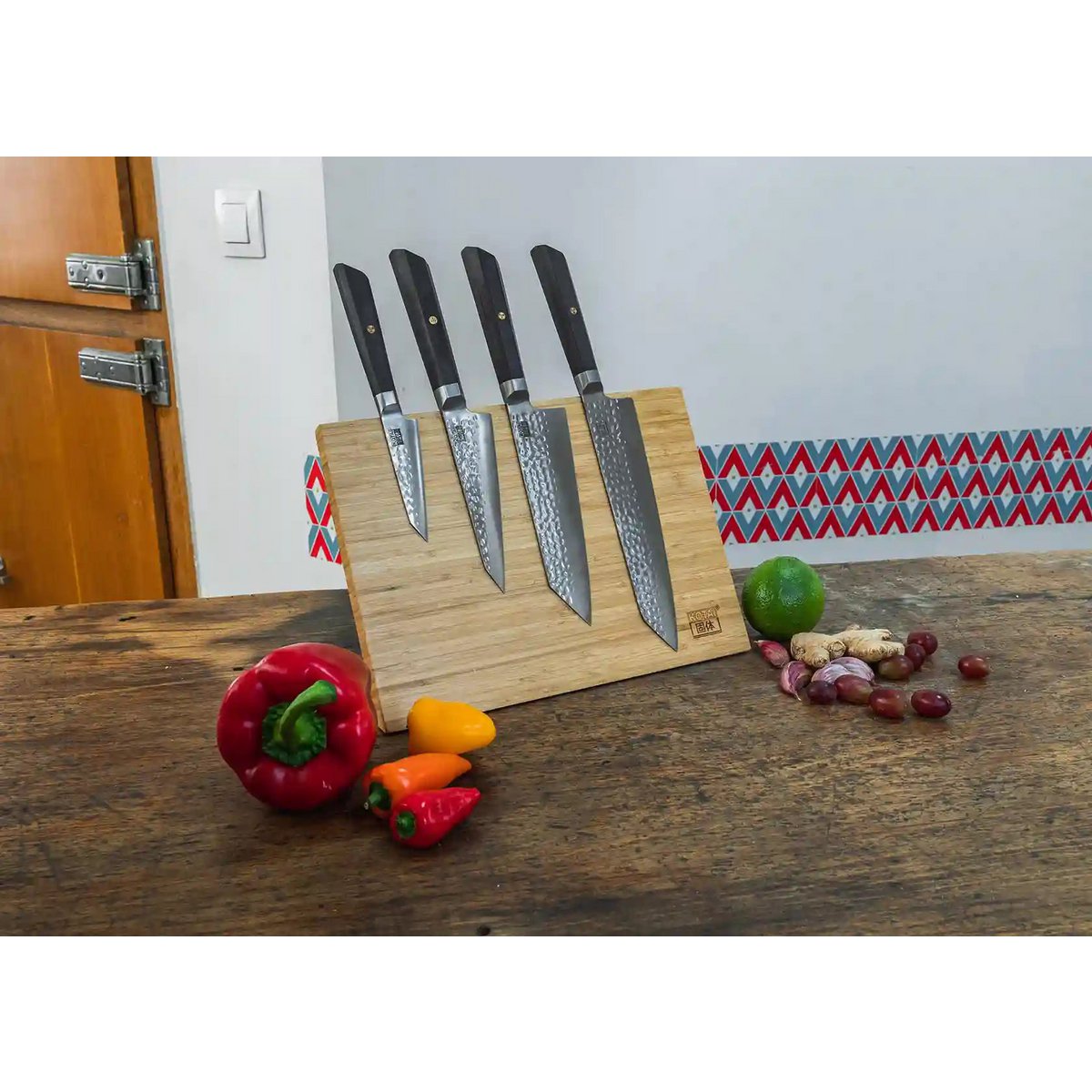 Keukenaccessoires - KOTAI magnetische bamboe messenhouder (opvouwbaar) - 30 x 22 cm