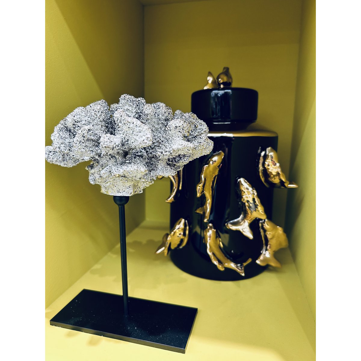 Koraal met metalen standaard ( champagnekleur)  | Decoratie koraal