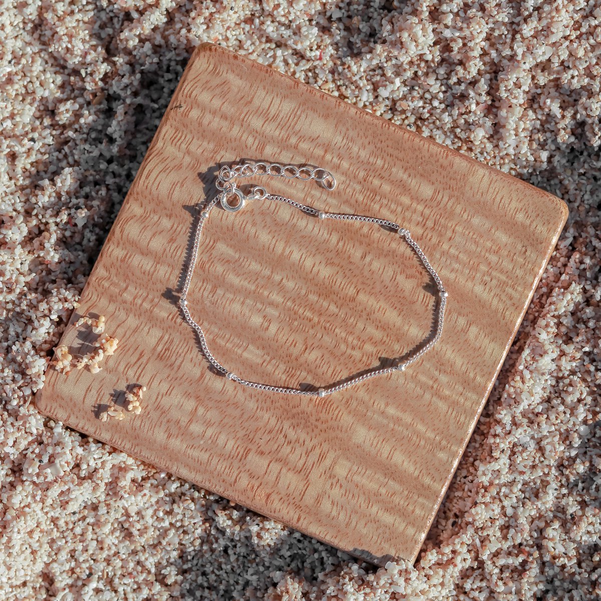 Sierlijke armband gemaakt van 925 zilver - zilveren armband handgemaakt - schakelarmband minimalistisch versierd met kralen - BRAWA zilver