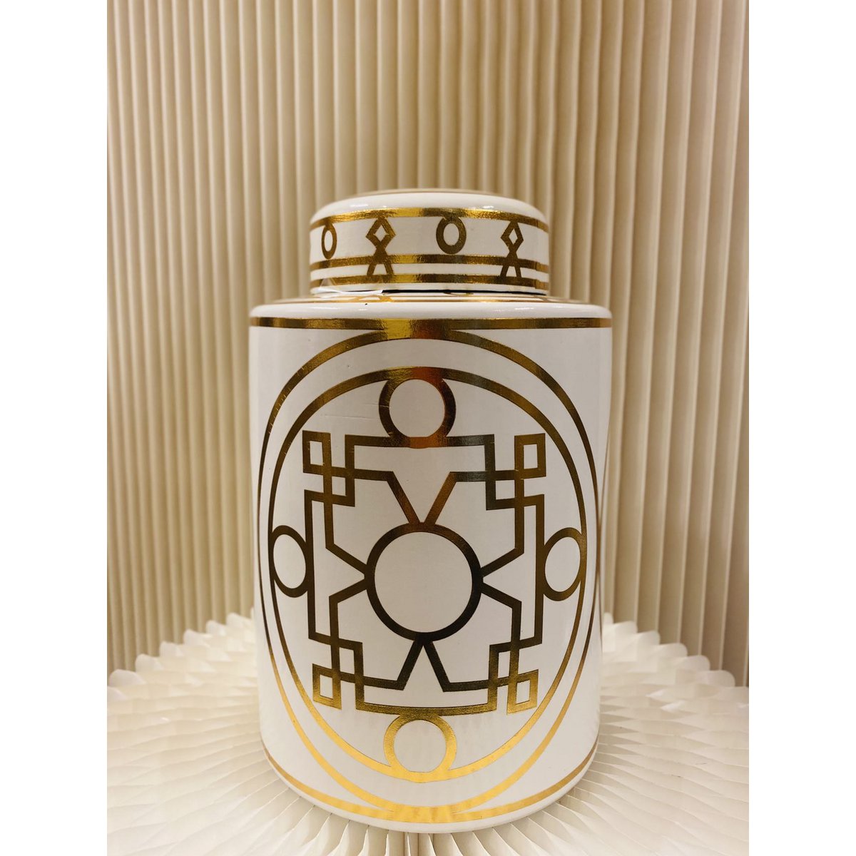 Keramiek Klein 9998-12 Wit en goud abstracte keramische pot met deksel