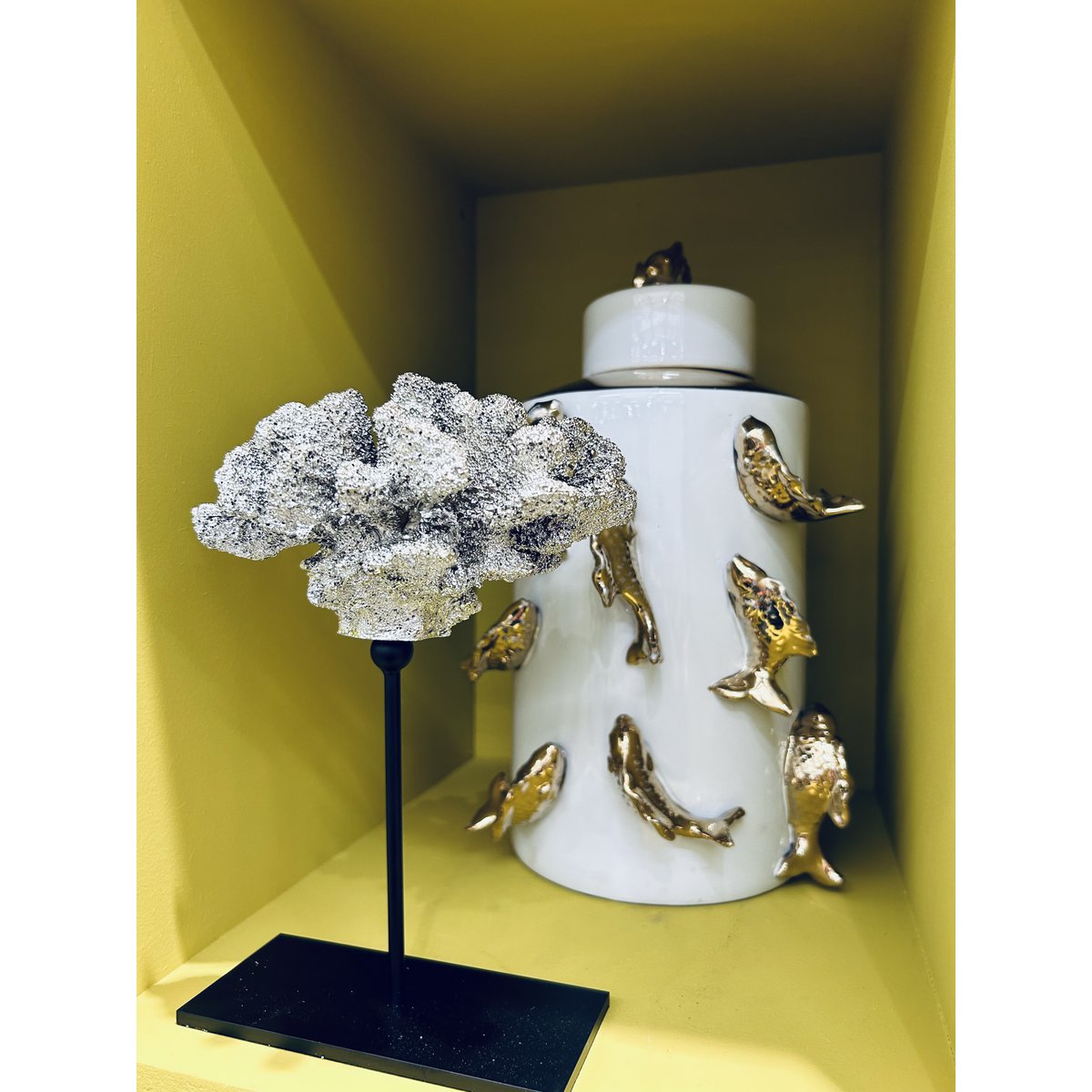 Koraal met metalen standaard ( champagnekleur)  | Decoratie koraal