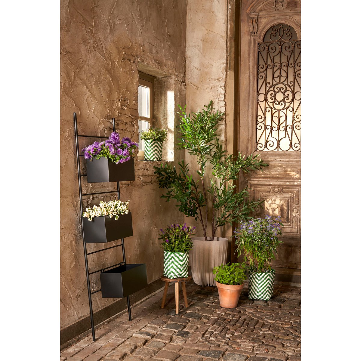 Dani Plantenrek - L54 x B20 x H160 cm - Metaal - Zwart