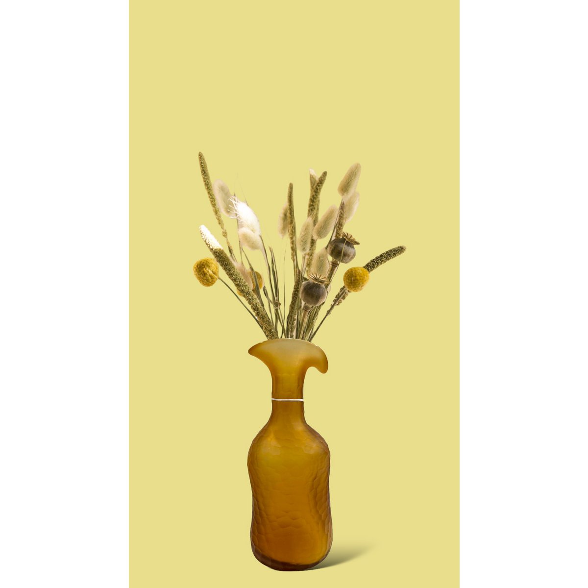 vintage amberkleurige glazen vaas klein formaat: H30cm B: 7cm