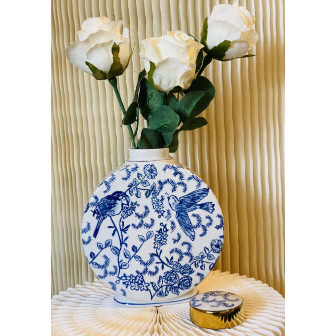 Kleine bloemenvaas van blauw en wit porselein (voor Kitchee Home)