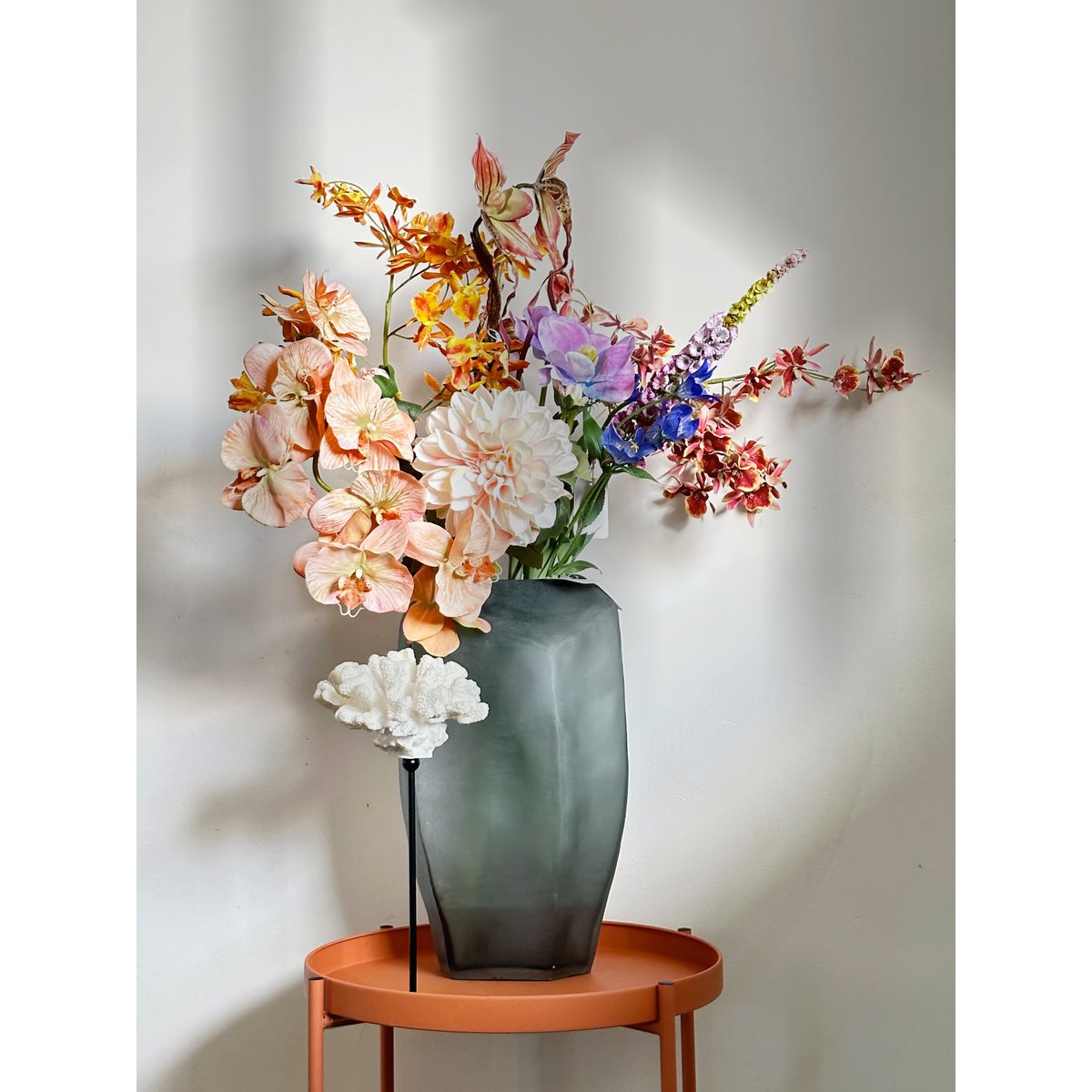 Koraalcollectie met metalen standaard - maat: H25cm B15cm D15cm