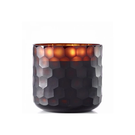 Geurkaars met handgeslepen glazen pot.