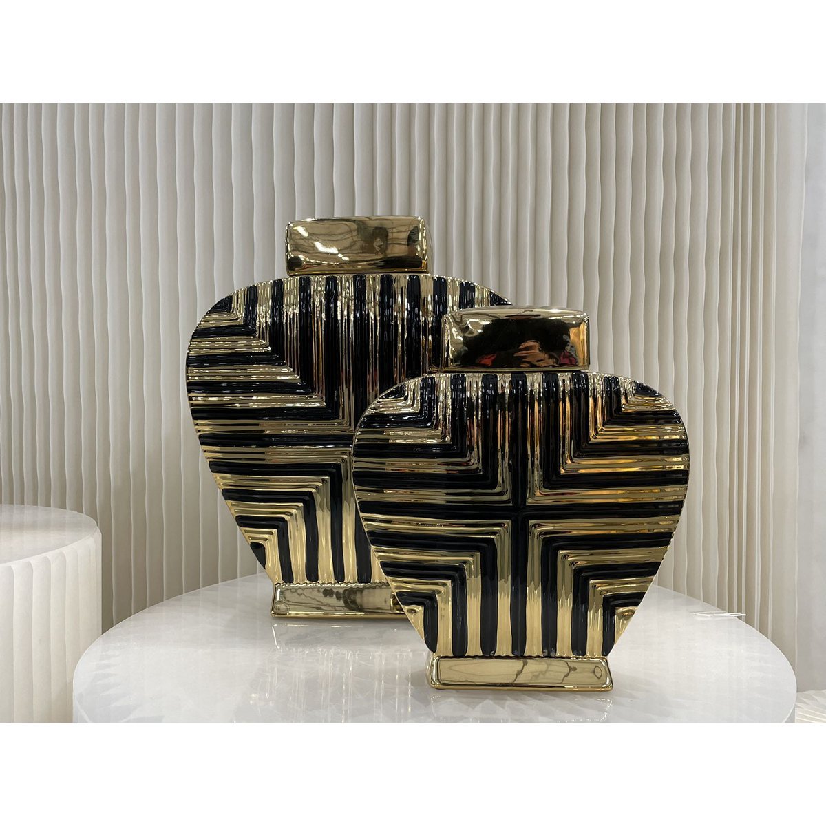 Vaas goud met zwart (L) | Decoratie